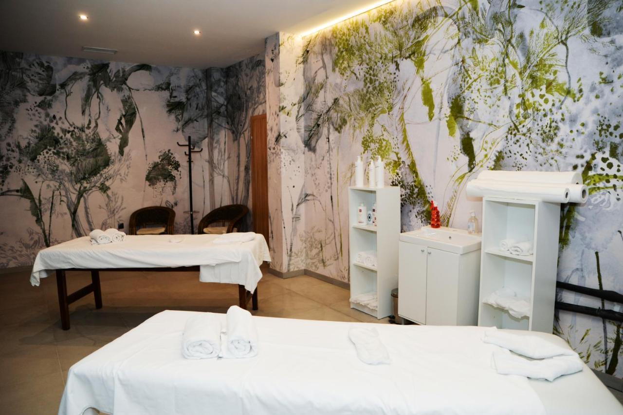 Flora Hotel - Apartments Боровец Екстер'єр фото